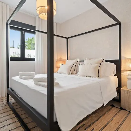 Garden Apt. Aranya - Pool, Gym And Co-working Space