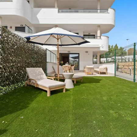 Apartment Garden Apt. Aranya - Pool, Gym And Co-working Space *